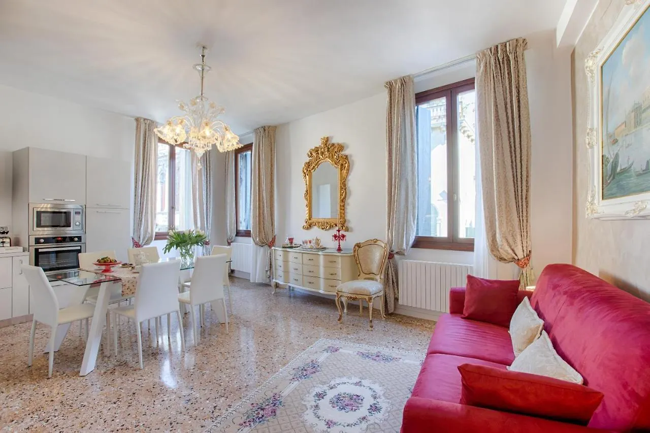 Appartamento Perla Con Vista Canale Venedik